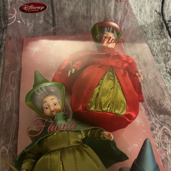 HTF! Disney Store Sleeping Beauty Fairy Godmother Doll Set - Picture 12 of 12